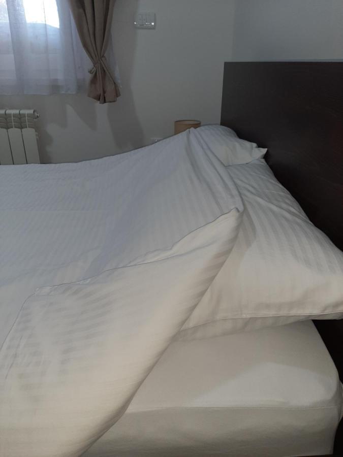 Apartman Viaggio Sremska Mitrovica Zewnętrze zdjęcie