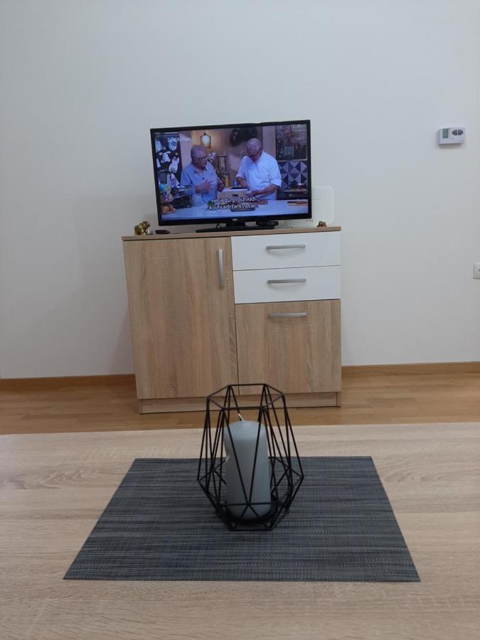 Apartman Viaggio Sremska Mitrovica Zewnętrze zdjęcie