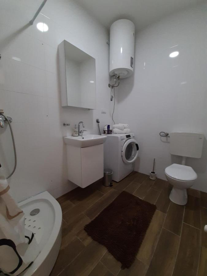 Apartman Viaggio Sremska Mitrovica Zewnętrze zdjęcie