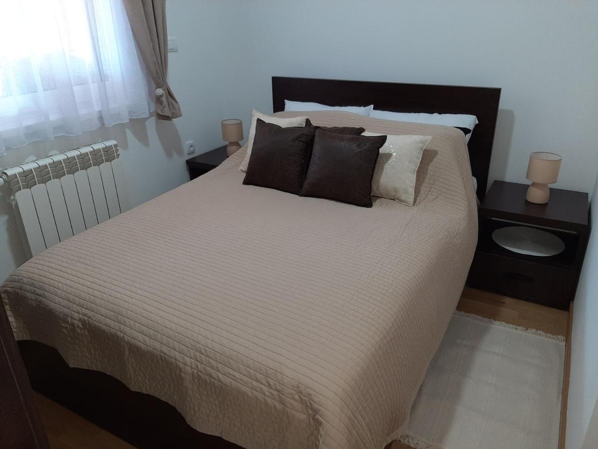 Apartman Viaggio Sremska Mitrovica Zewnętrze zdjęcie