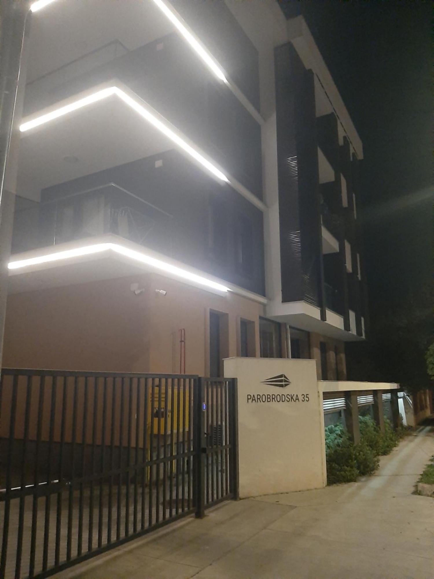 Apartman Viaggio Sremska Mitrovica Zewnętrze zdjęcie
